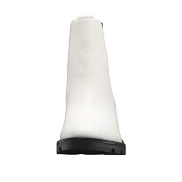 Street Chic Kendall & Kylie Booties - Picture 6 of 8